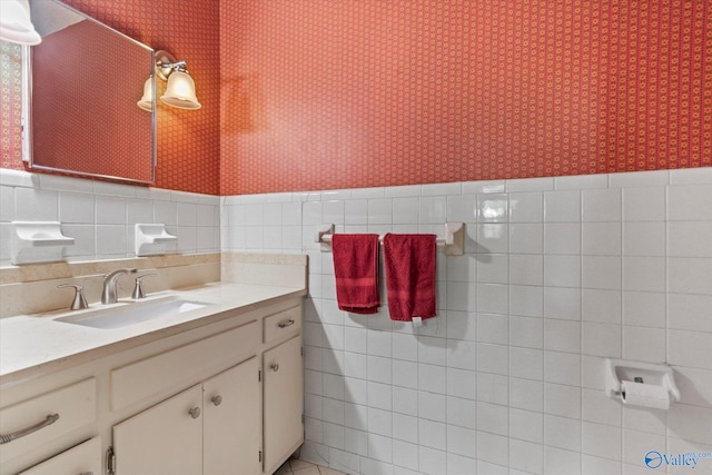 105 Hastings Rd, Athens, AL 35613 - bathroom featuring vanity, tile walls, and wallpapered walls