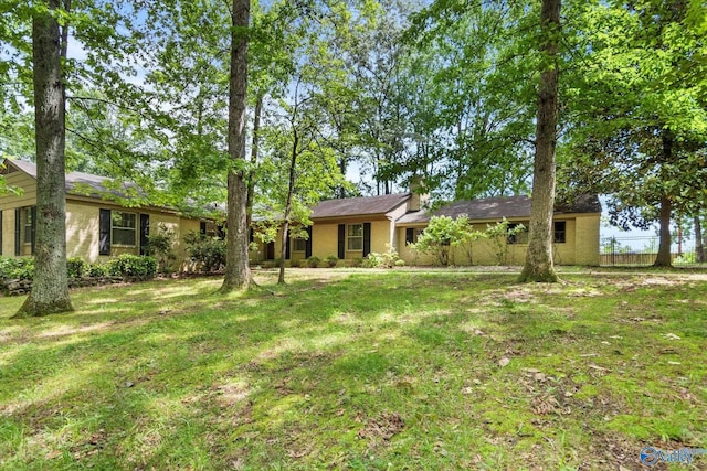 105 Hastings Rd, Athens, AL 35613 - view of front of house featuring brick siding