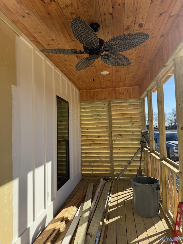 exterior space with ceiling fan