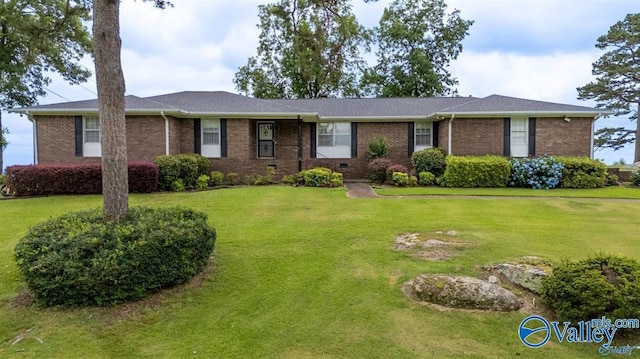 single story home with a front yard