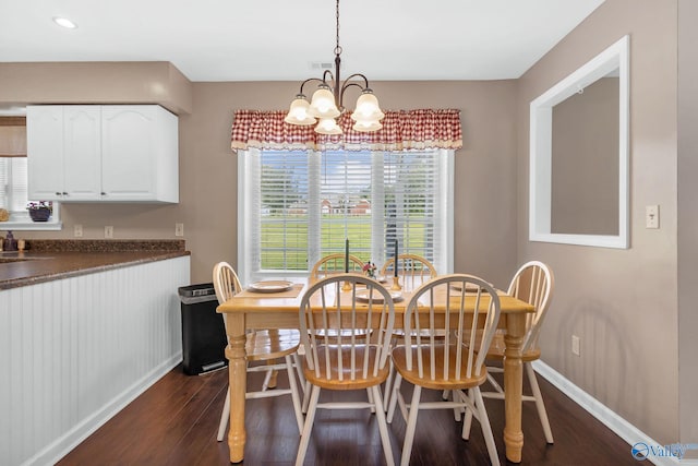 152 Old Vaughn Bridge Rd, Hartselle, AL 35640 - dining area with dark wood-style flooring, a chandelier, baseboards, and recessed lighting