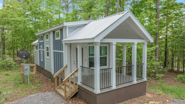 568 County Road 642, Mentone, AL 35984 - view of front facade featuring metal roof