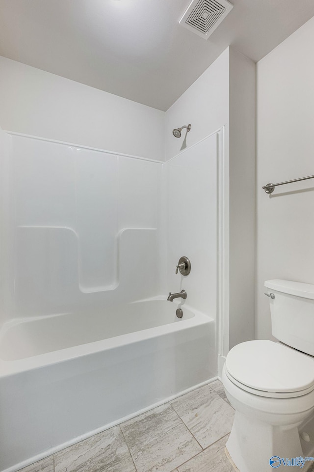 700 Magnolia Place Ln SW, Hartselle, AL 35640 - full bath featuring shower / washtub combination and toilet