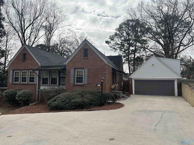 view of front facade with brick siding