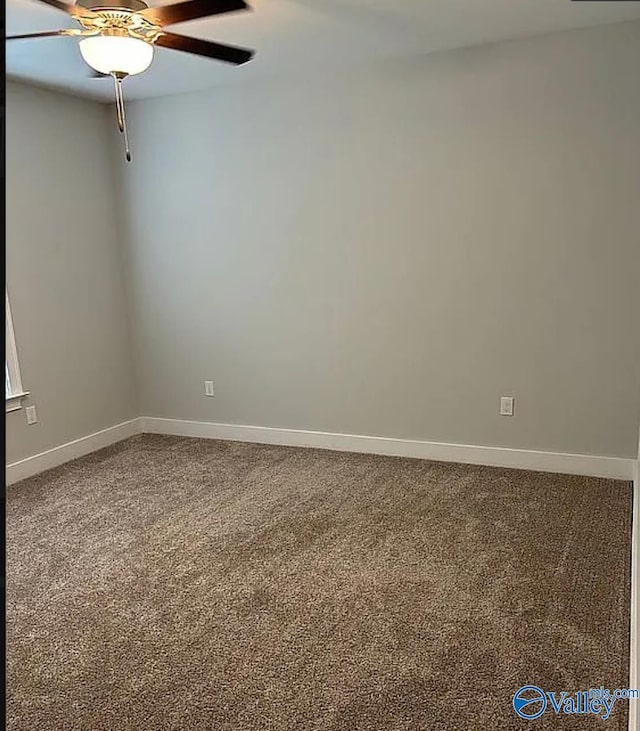 unfurnished room featuring carpet flooring and ceiling fan