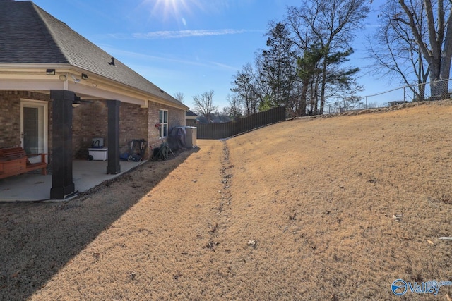 view of yard with a patio area