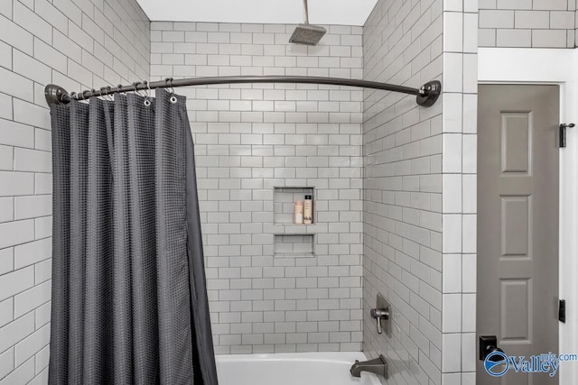 full bathroom featuring shower / tub combo