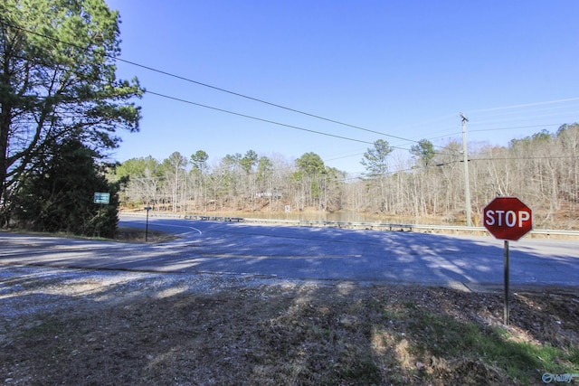 15 Mohawk Trl, Ohatchee, AL 36271