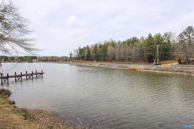 15 Mohawk Trl, Ohatchee, AL 36271