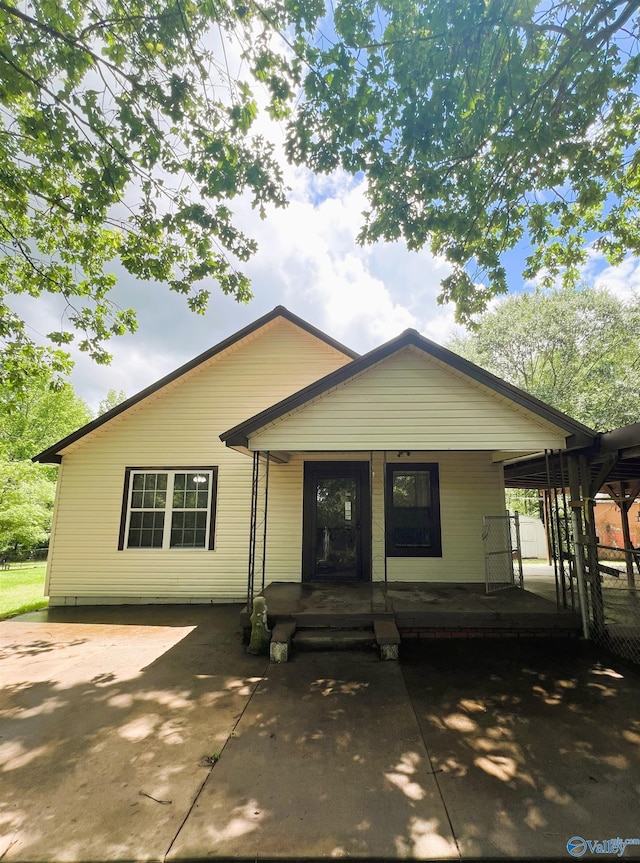 view of front of home