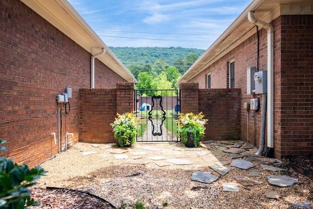 15037 SE Ashmont Blvd, Huntsville, AL 35803 - view of yard featuring a gate