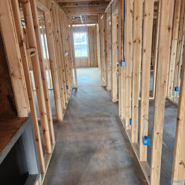 301 Carnation Ave, Meridianville, AL 35759 - hallway with concrete flooring