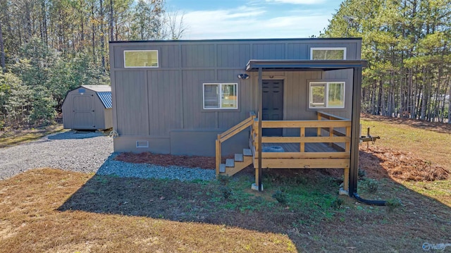 view of outbuilding