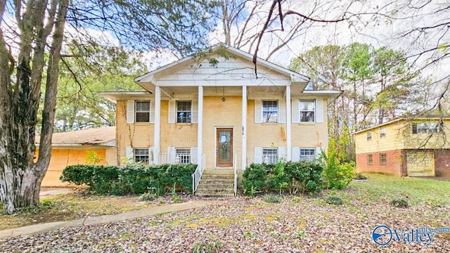 view of front of house