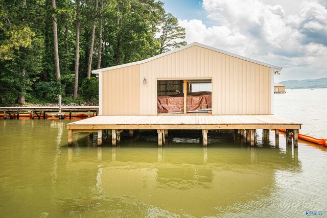 511 Pine Island Cir, Scottsboro, AL 35769 - dock featuring a water view