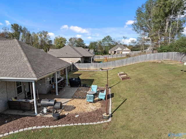 view of yard with a patio