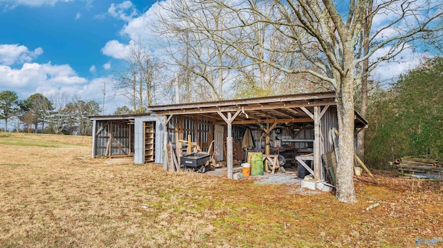 view of outbuilding