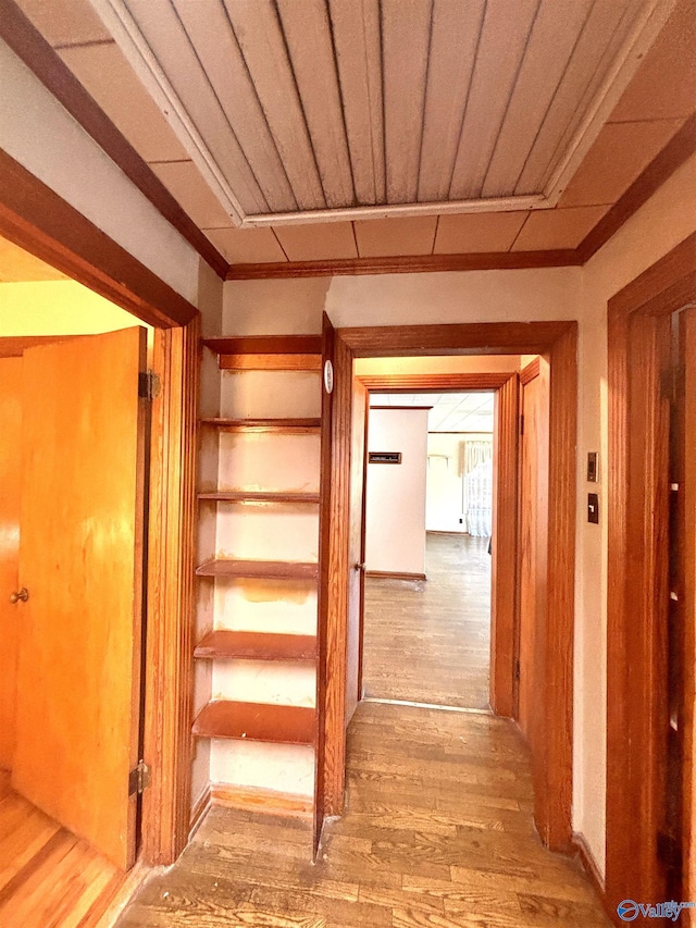 312 8th Ave SW, Attalla, AL 35954 - hallway featuring hardwood / wood-style flooring and ornamental molding