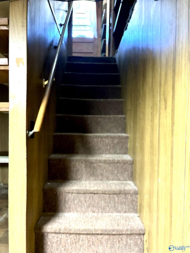 312 8th Ave SW, Attalla, AL 35954 - view of stairway
