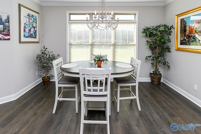 dining space with crown molding, a notable chandelier, and dark hardwood / wood-style flooring