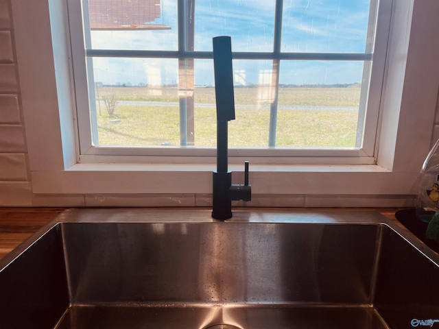 450 County Road 803, Centre, AL 35960 - interior details with a sink