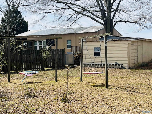 450 County Road 803, Centre, AL 35960 - back of property with metal roof and fence