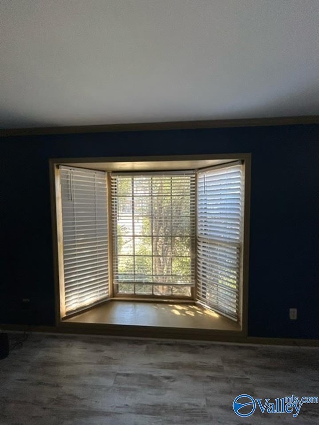 empty room with ornamental molding