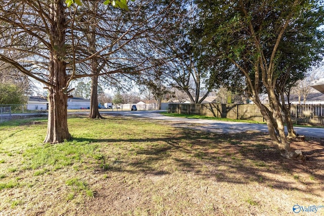 view of yard featuring fence