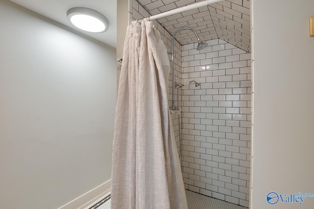 bathroom with walk in shower