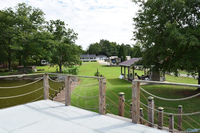 exterior space featuring a lawn