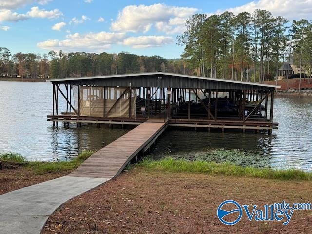 Listing photo 3 for 1759 Peninsula Dr, Scottsboro AL 35769