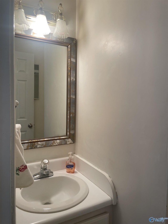 16052 Court St, Moulton, AL 35650 - bathroom with vanity