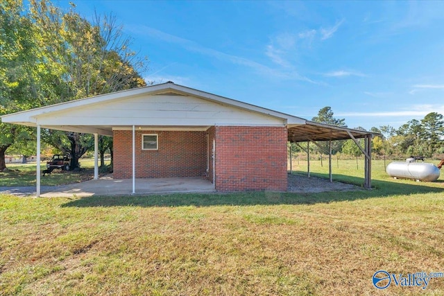 exterior space featuring a yard