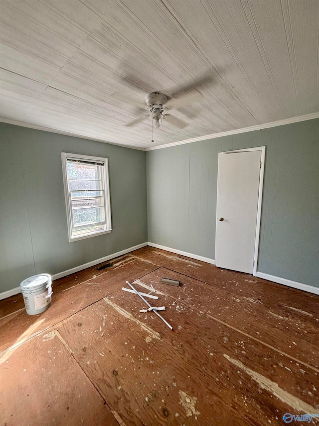 spare room with ceiling fan