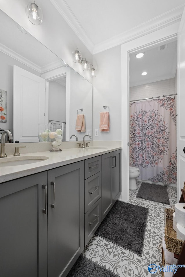 full bathroom with toilet, vanity, shower / bath combination with curtain, and crown molding