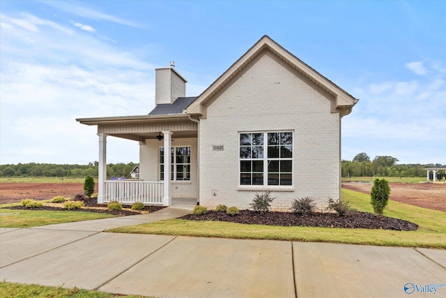 view of front facade featuring covered porch