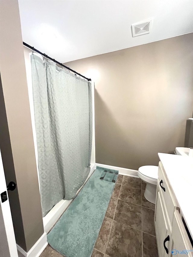 122 Taylor Ridge Rd, Leesburg, AL 35983 - bathroom featuring vanity, curtained shower, and tile patterned flooring