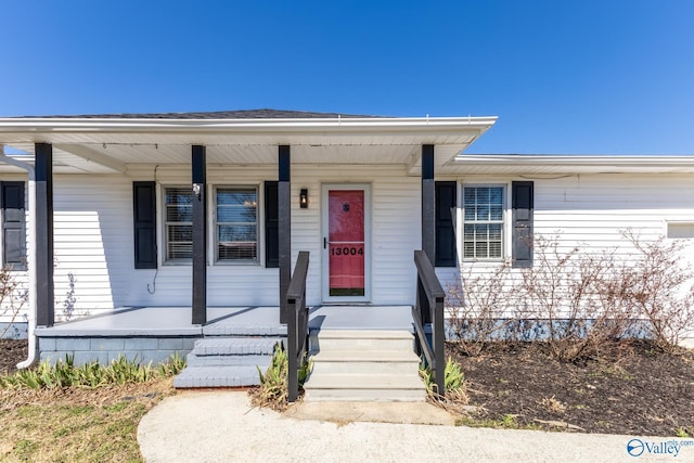 view of front of home with covered porch