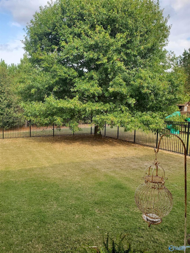 view of yard featuring a playground