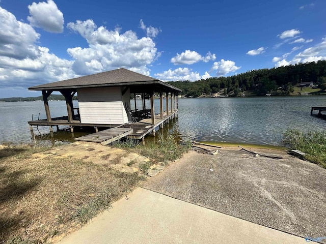 view of dock featuring a water view