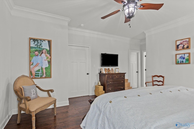 bedroom with ceiling fan, ornamental molding, and dark hardwood / wood-style flooring