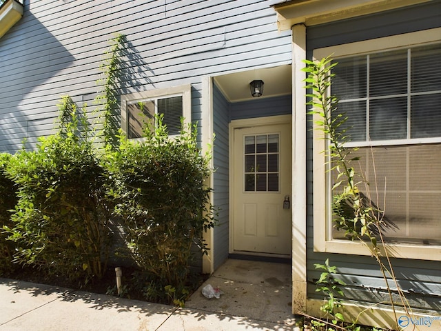 view of entrance to property