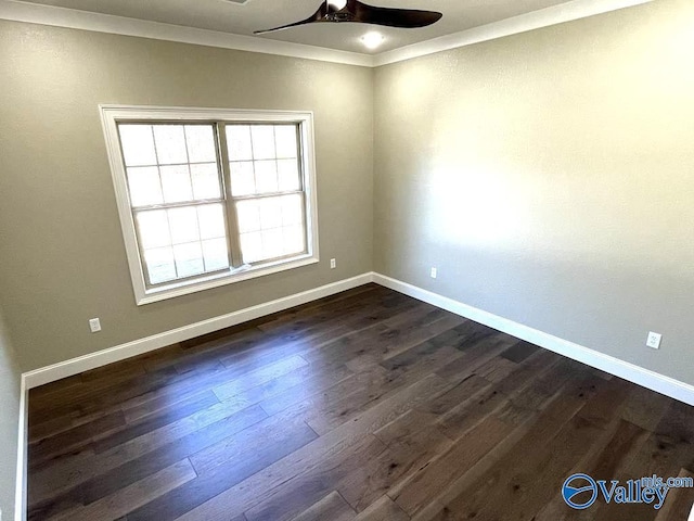 spare room featuring a ceiling fan, baseboards, dark wood-style flooring, and ornamental molding