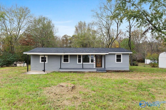 view of front of property with a front lawn