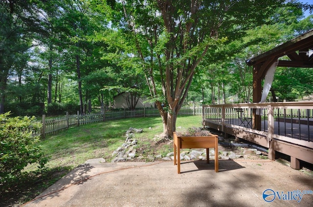 2614 Vista Dr SE, Huntsville, AL 35803 - view of patio / terrace featuring a deck