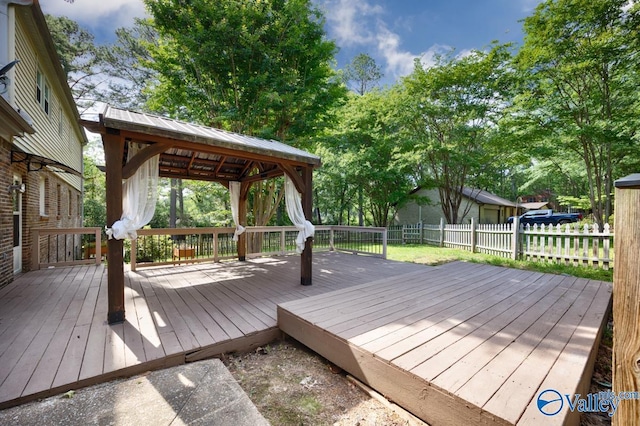 2614 Vista Dr SE, Huntsville, AL 35803 - wooden terrace with a gazebo and fence