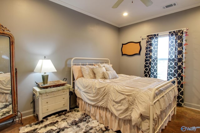 bedroom featuring crown molding and ceiling fan