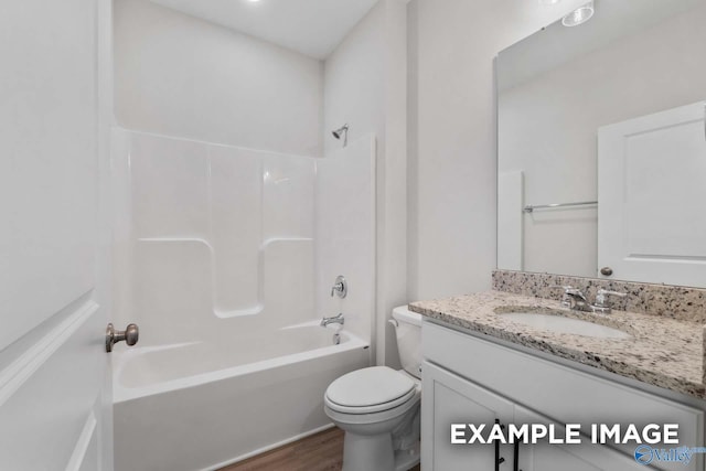 433 Lando Cain Rd, Hartselle, AL 35640 - bathroom featuring toilet, wood finished floors, vanity, and shower / tub combination