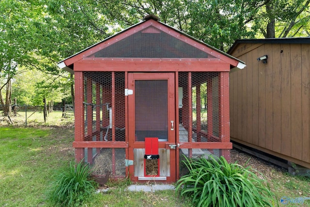 420 County Road 496, Centre, AL 35960 - view of poultry coop with fence