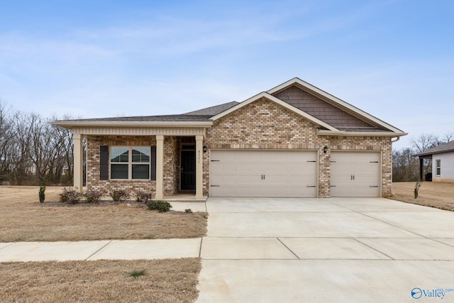 view of front facade featuring a garage